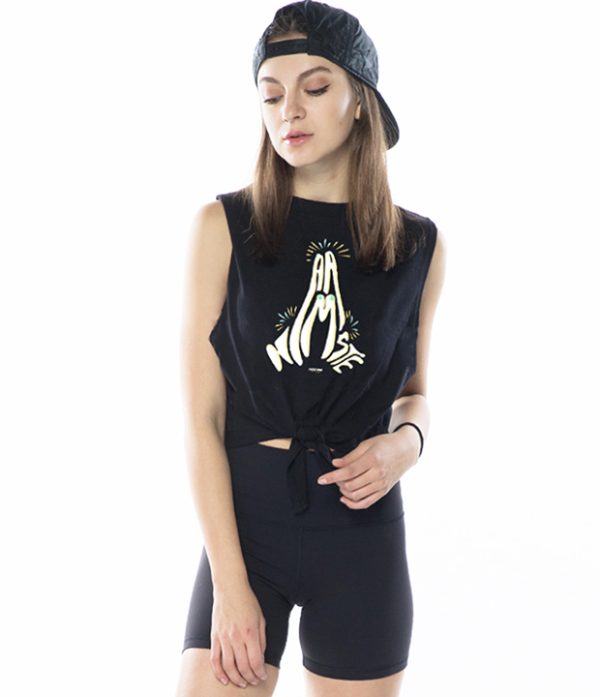 双手合十艺术绑带背心